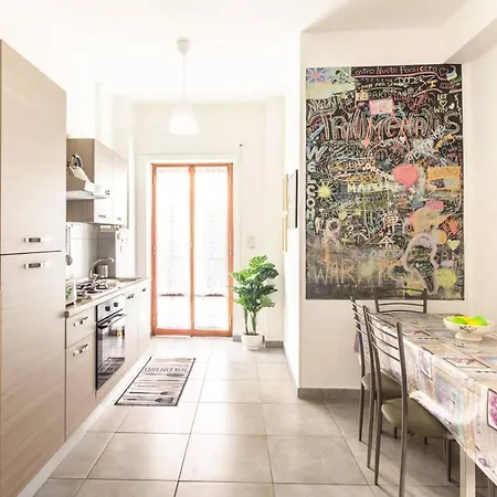 Romekindhome - Vatican - 3 Bedrooms With Private Bathrooms And Balconies