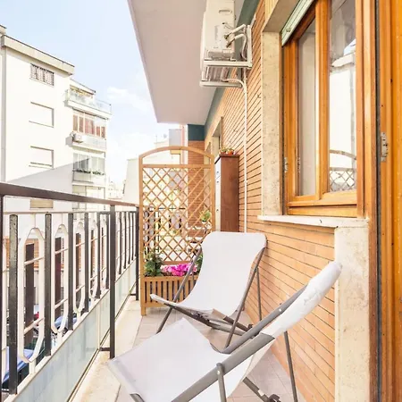 Romekindhome - Vatican - 3 Bedrooms With Private Bathrooms And Balconies Apartment
