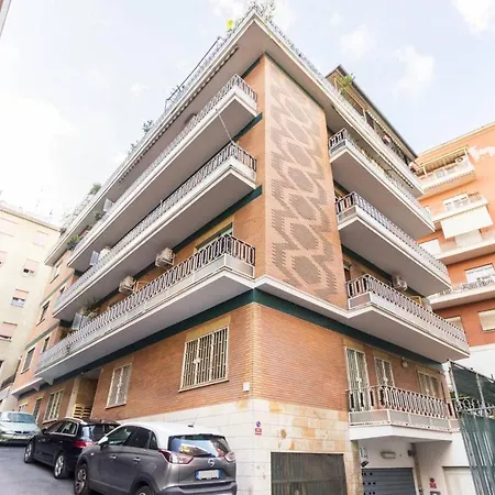 Romekindhome - Vatican - 3 Bedrooms With Private Bathrooms And Balconies Apartment *