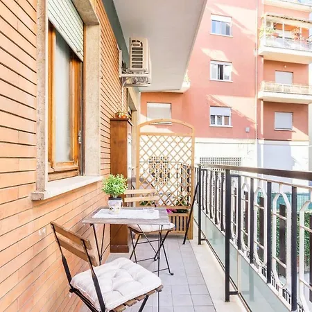 Apartment Romekindhome - Vatican - 3 Bedrooms With Private Bathrooms And Balconies Rome